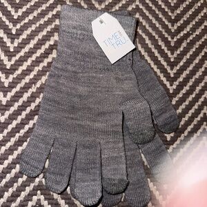 Time and Tru Light Gray Knit Tech Touchscreen Gloves